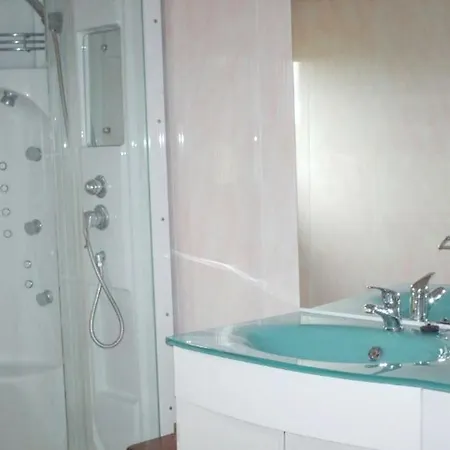 Charmante Maison Avec Piscine Privee A Orsanco - 70 M² Дом отдыха *